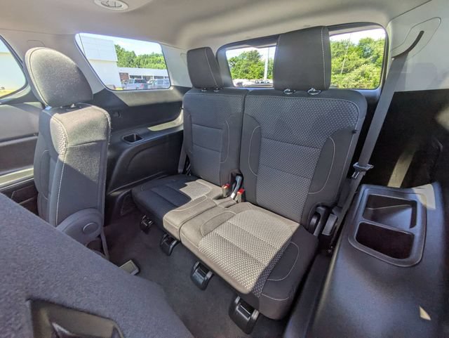 Certified 2023 GMC Acadia SLE w/ Driver Convenience Package AWD/4WD image 30