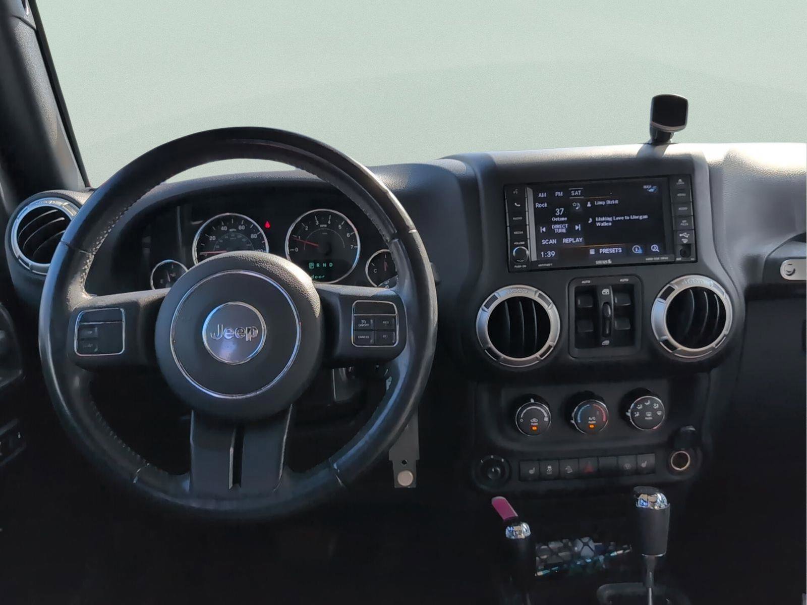 Certified 2018 Jeep Wrangler Unlimited Sahara image 10