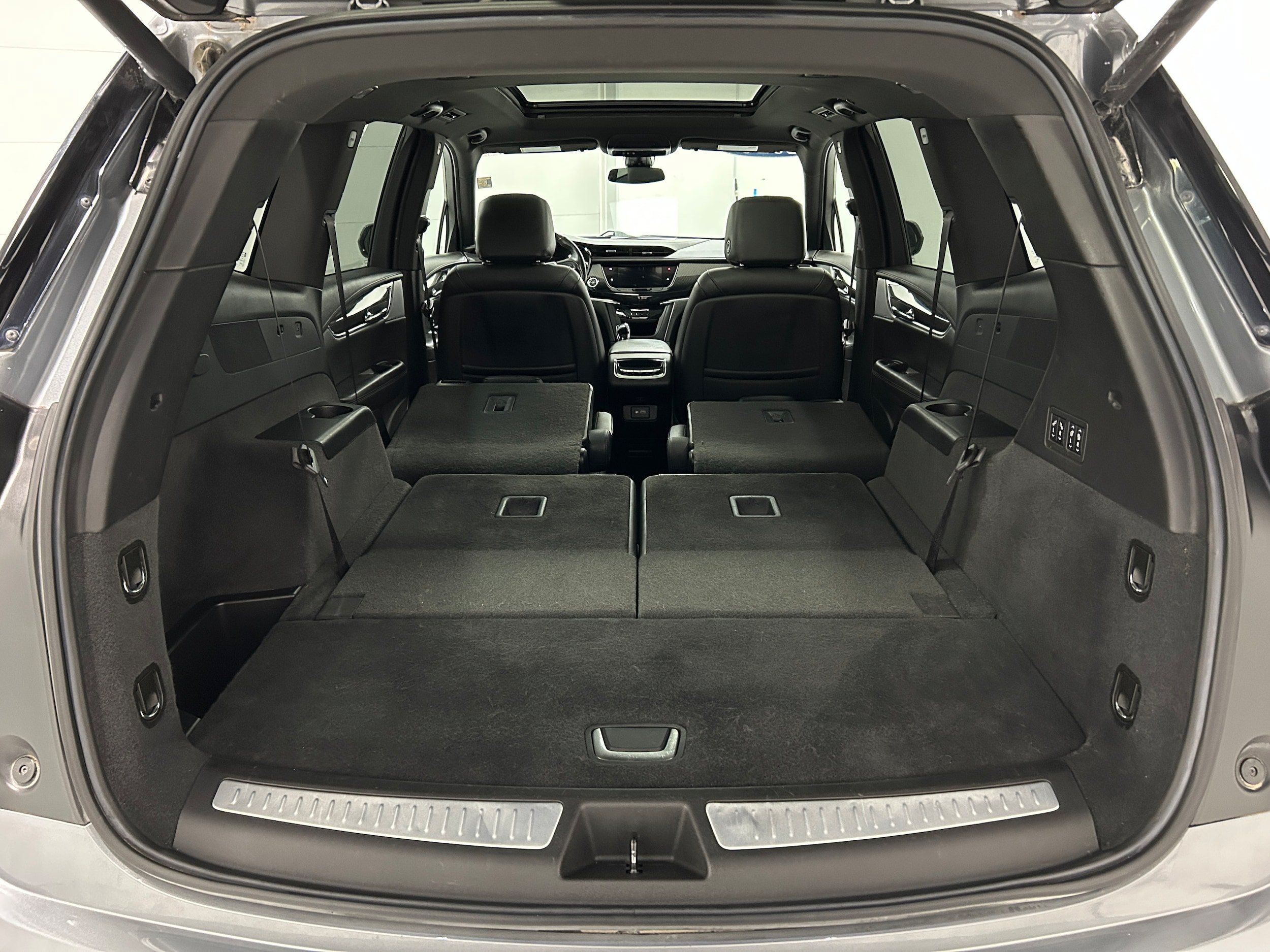 Used 2020 Cadillac XT6 Sport AWD/4WD image 38
