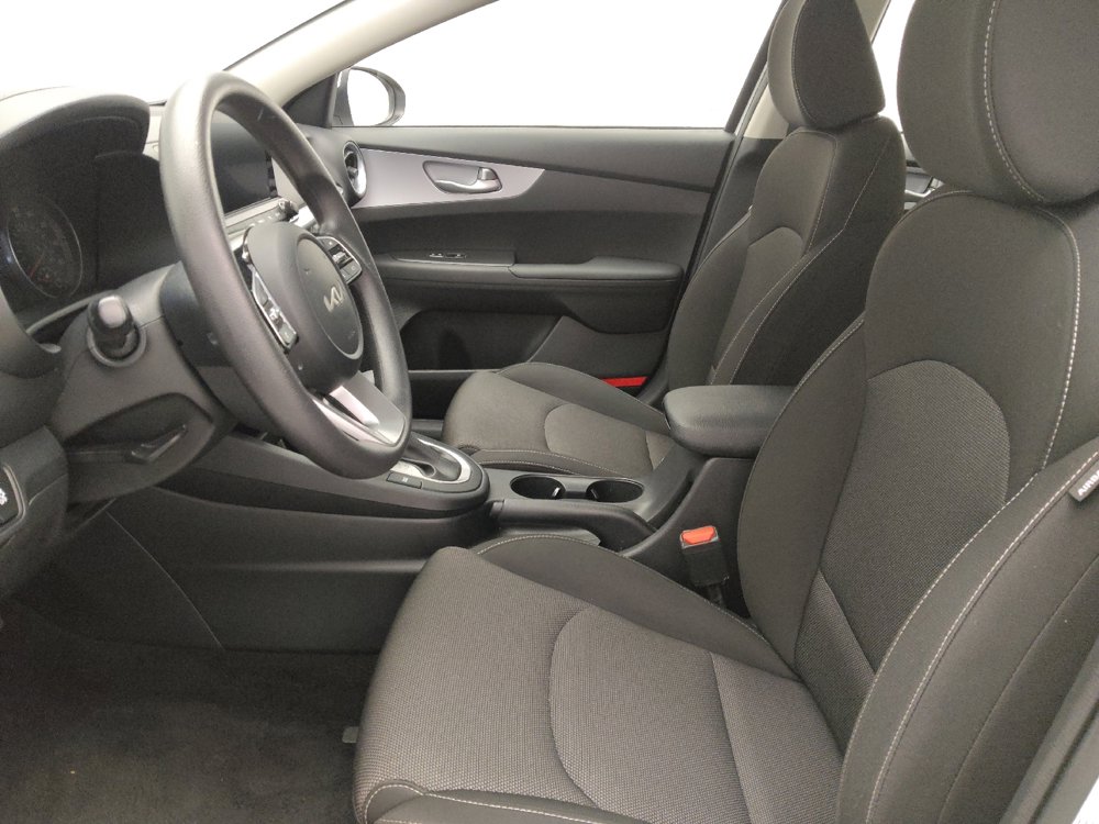 Used 2024 Kia Forte LXS FWD image 17