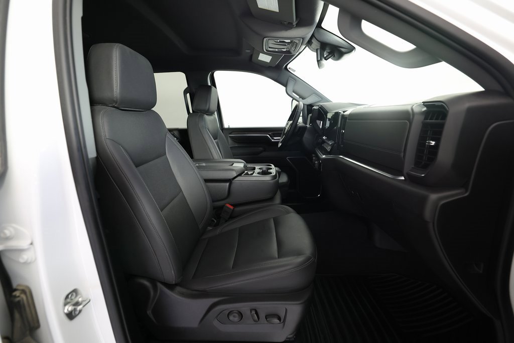 Used 2025 Chevrolet Silverado 3500 LTZ image 12