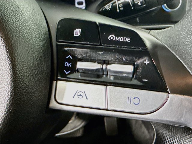 Used 2021 Hyundai Elantra SEL w/ Cargo Package FWD image 14