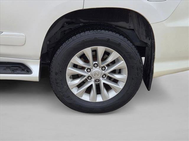 Used 2017 Lexus GX 460 Premium w/ Premium Package AWD/4WD image 9