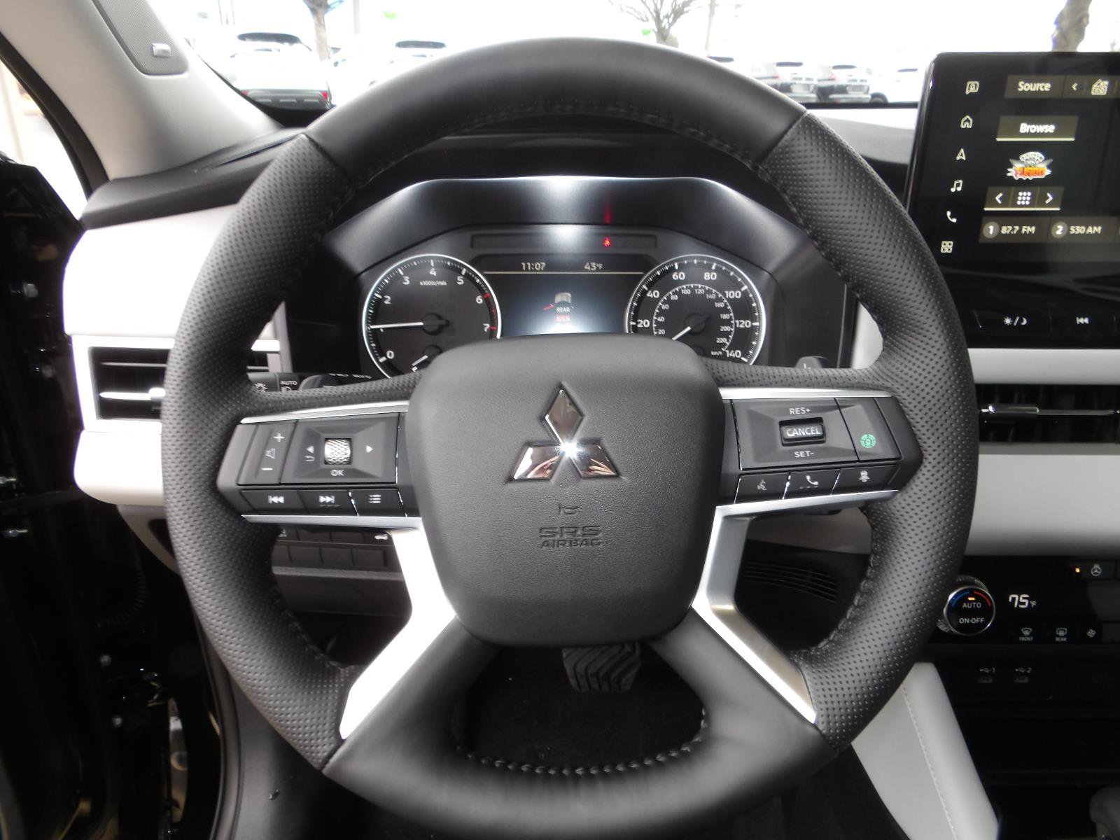 New 2026 Mitsubishi Outlander SE AWD/4WD image 30