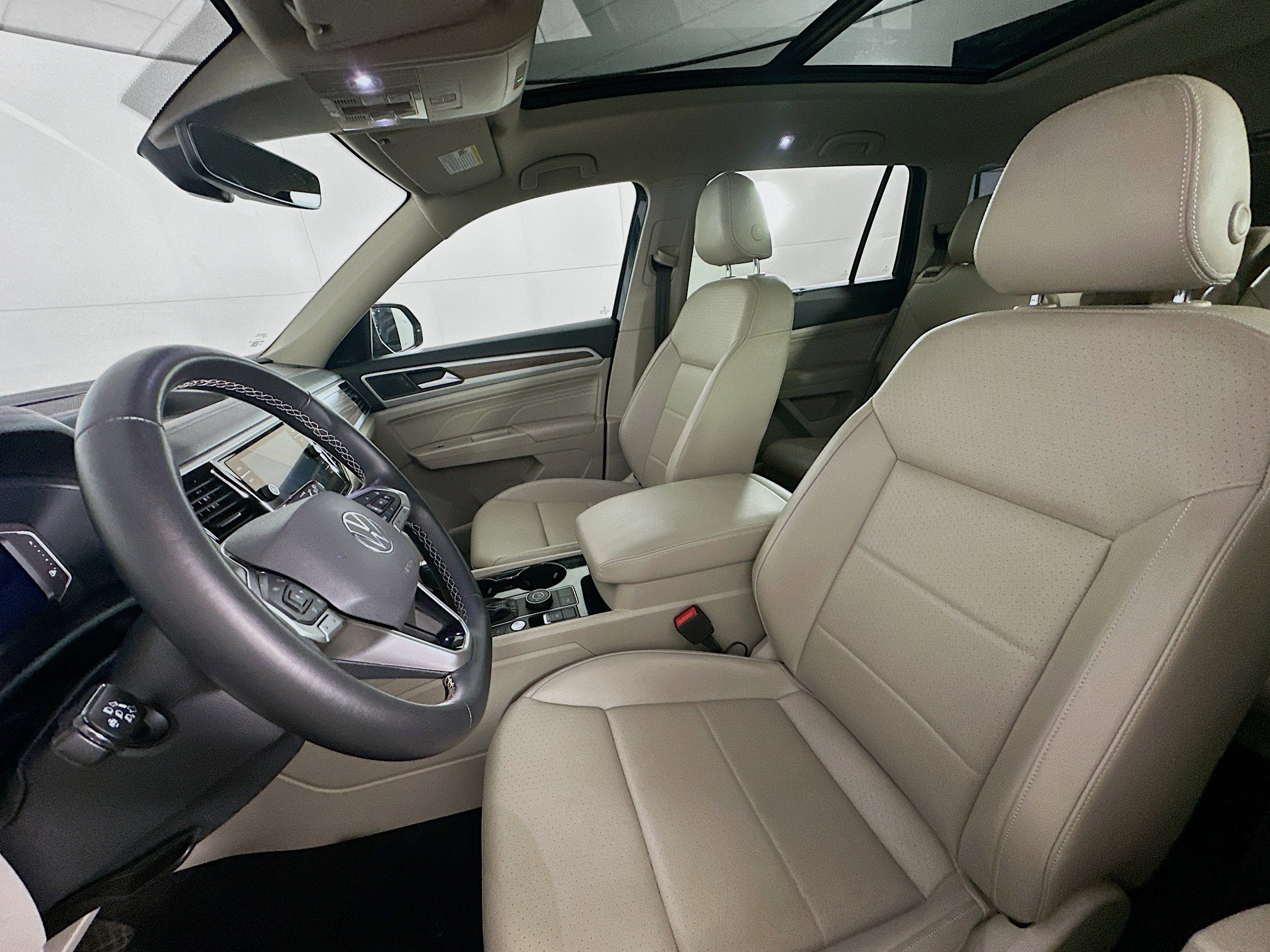 Used 2022 Volkswagen Atlas SEL image 13