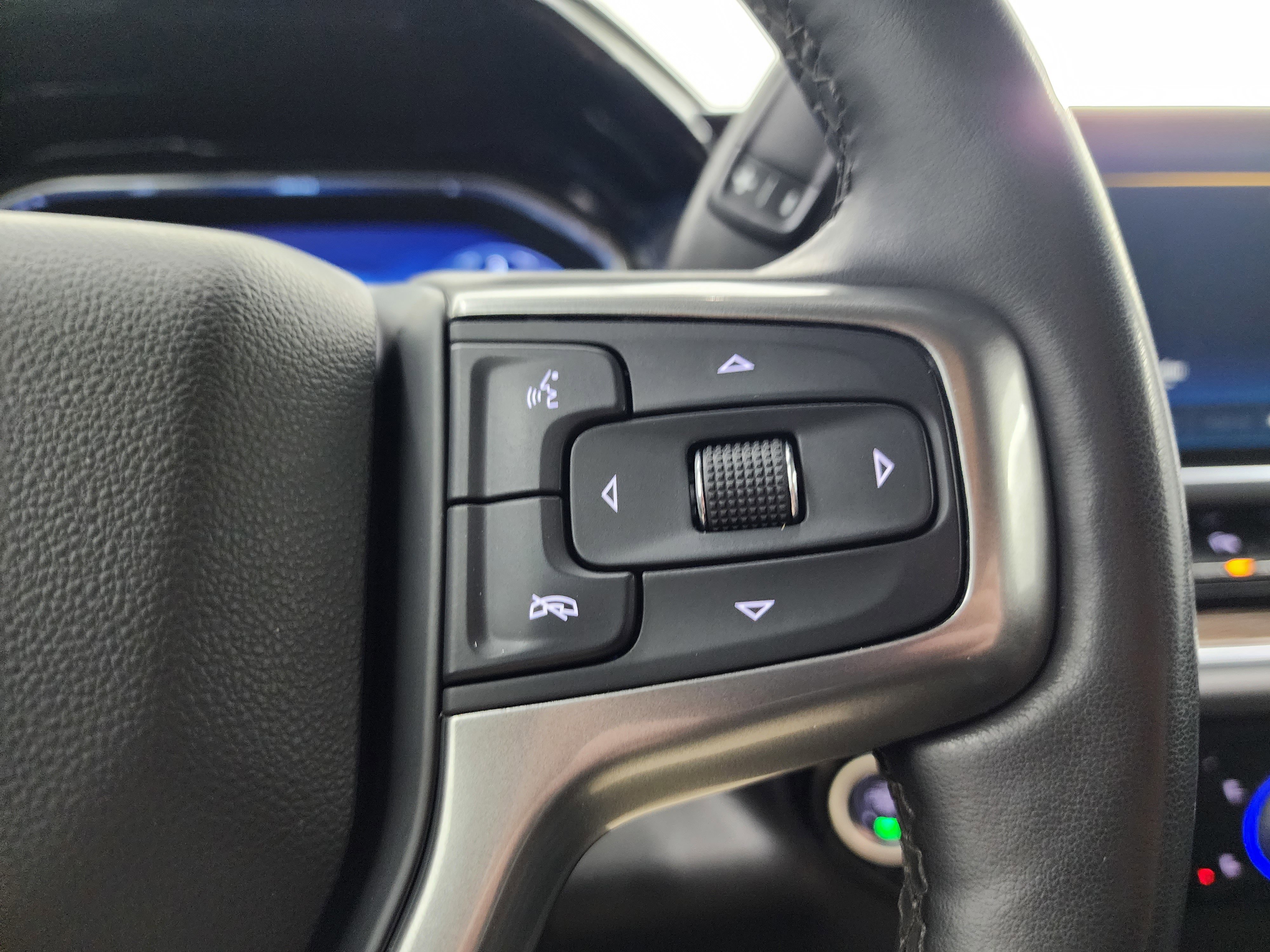 Used 2025 Chevrolet Silverado 3500 LT w/ All Star Edition image 13