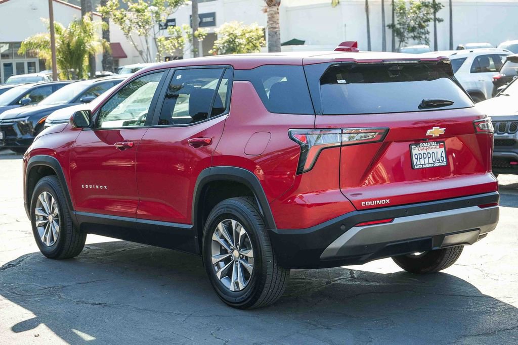 Used 2025 Chevrolet Equinox LT w/ Safety and Technology Package image 4