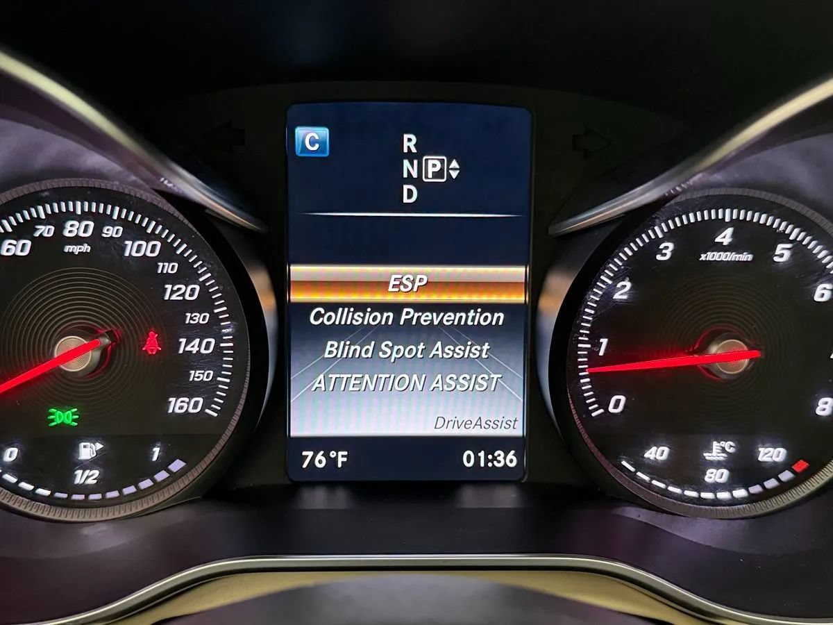Used 2015 Mercedes-Benz C 300 4MATIC Sedan image 11