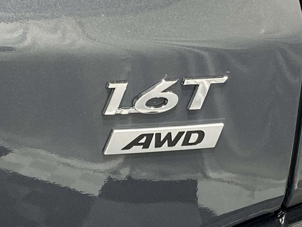 Used 2023 Hyundai Kona Limited w/ Cargo Package image 10