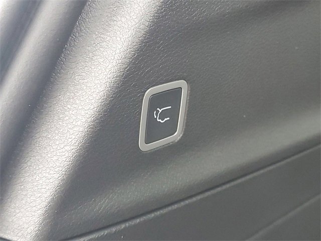 New 2026 Chrysler Pacifica Limited w/ Trailer Tow Group image 9