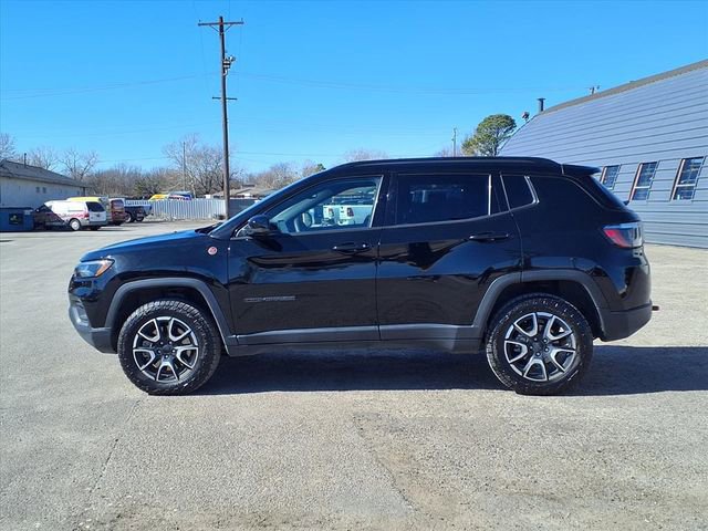 Used 2024 Jeep Compass Trailhawk image 18