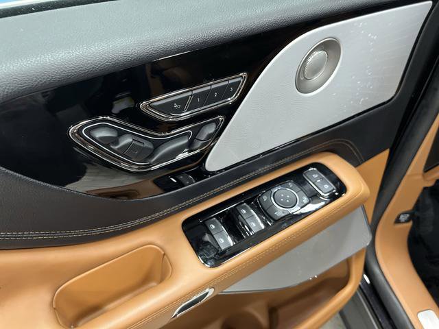 Used 2025 Lincoln Aviator Black Label image 31