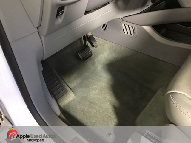 Used 2019 Lincoln Nautilus Reserve image 10