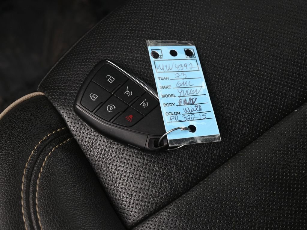 Used 2023 GMC Yukon SLT image 18