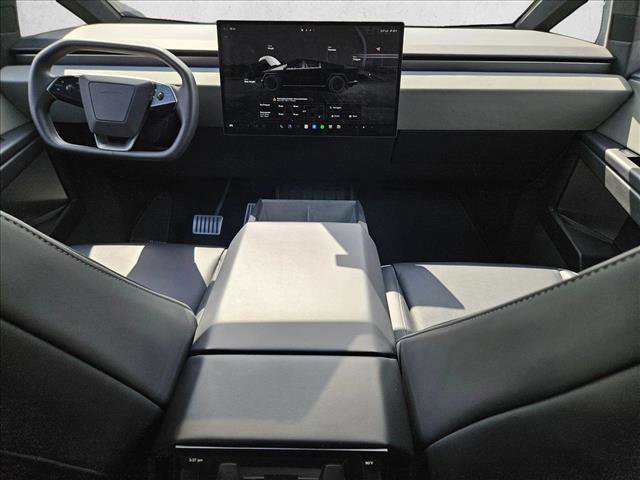 Used 2024 Tesla Cybertruck AWD Crew Cab image 19