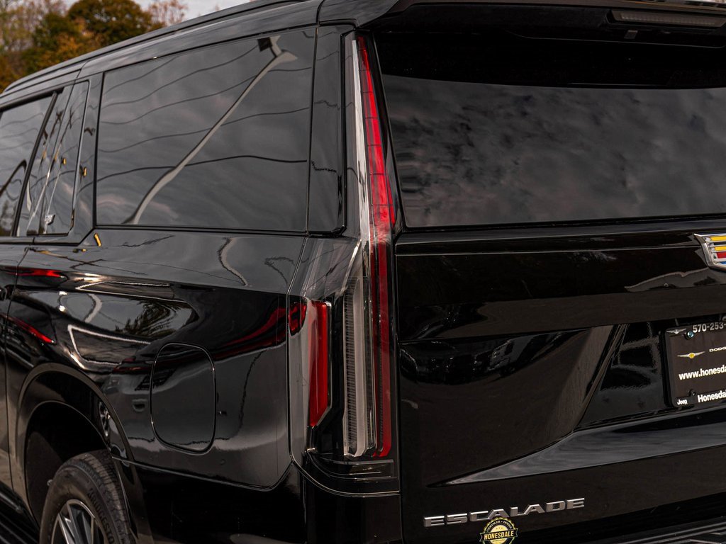 Used 2023 Cadillac Escalade ESV Sport w/ LPO, Floor Liner Package image 43