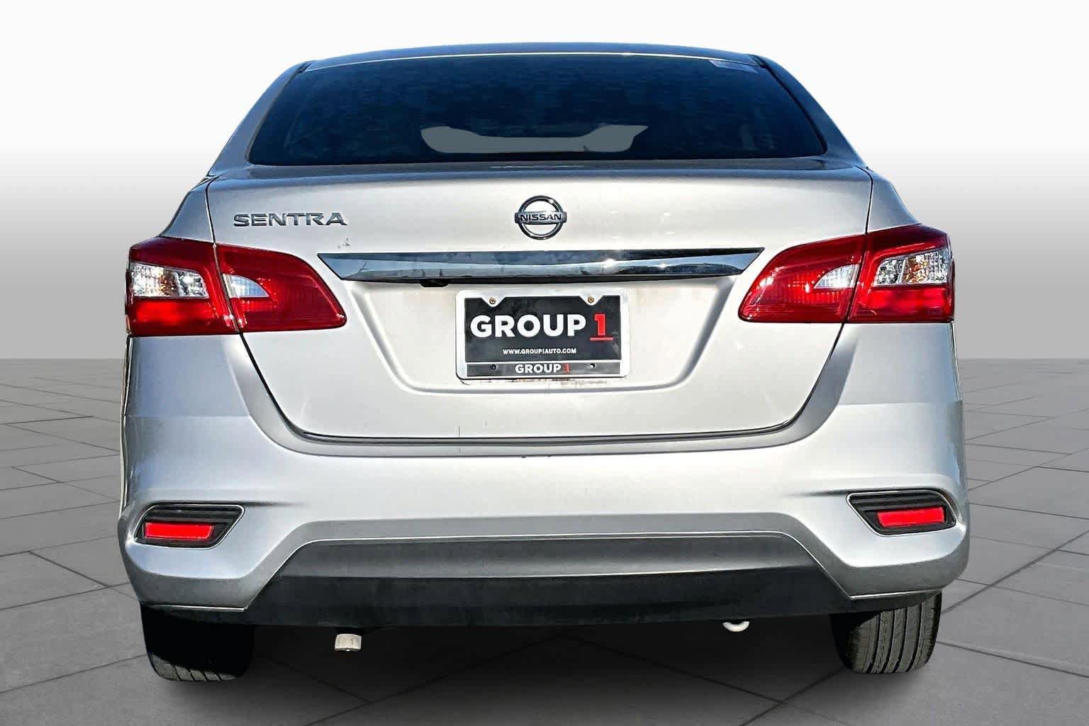 Used 2018 Nissan Sentra S image 5
