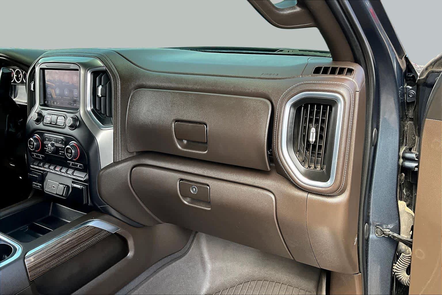 Used 2021 Chevrolet Silverado 1500 LT Trail Boss w/ Convenience Package II AWD/4WD image 18