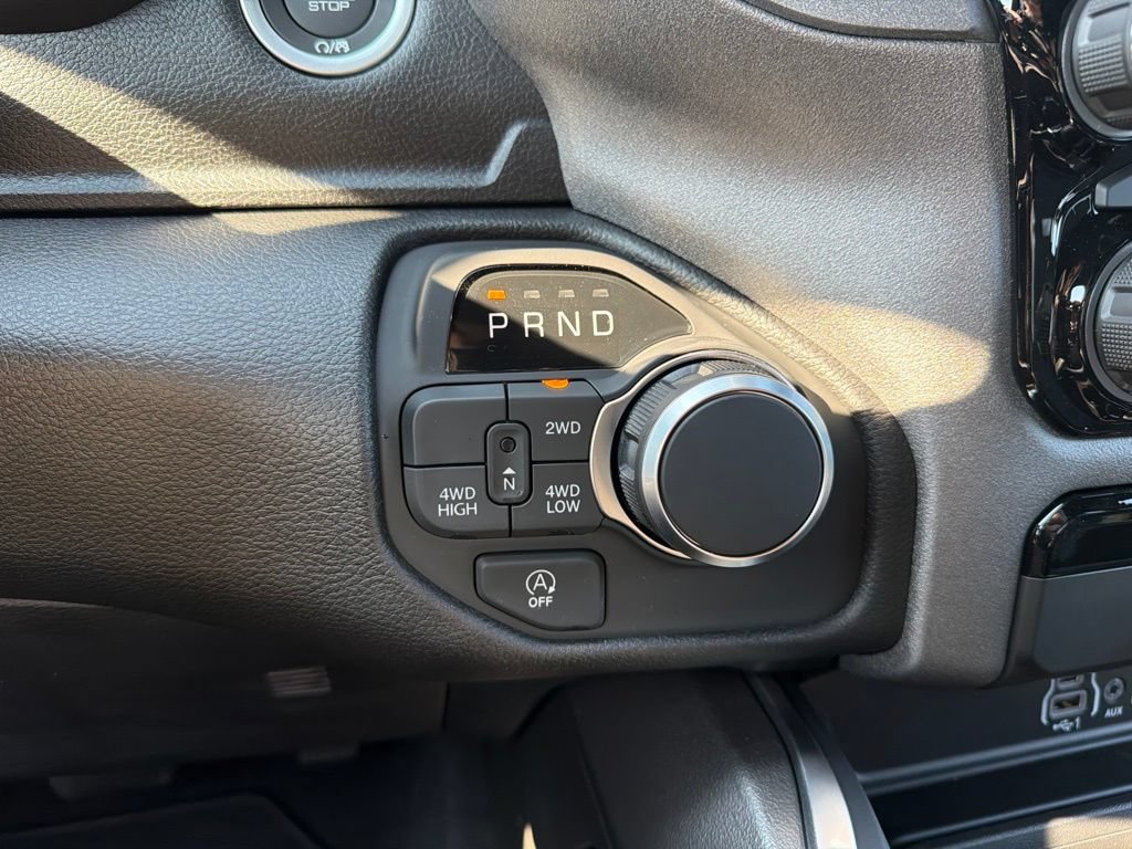 New 2027 RAM 1500 Express AWD/4WD image 10