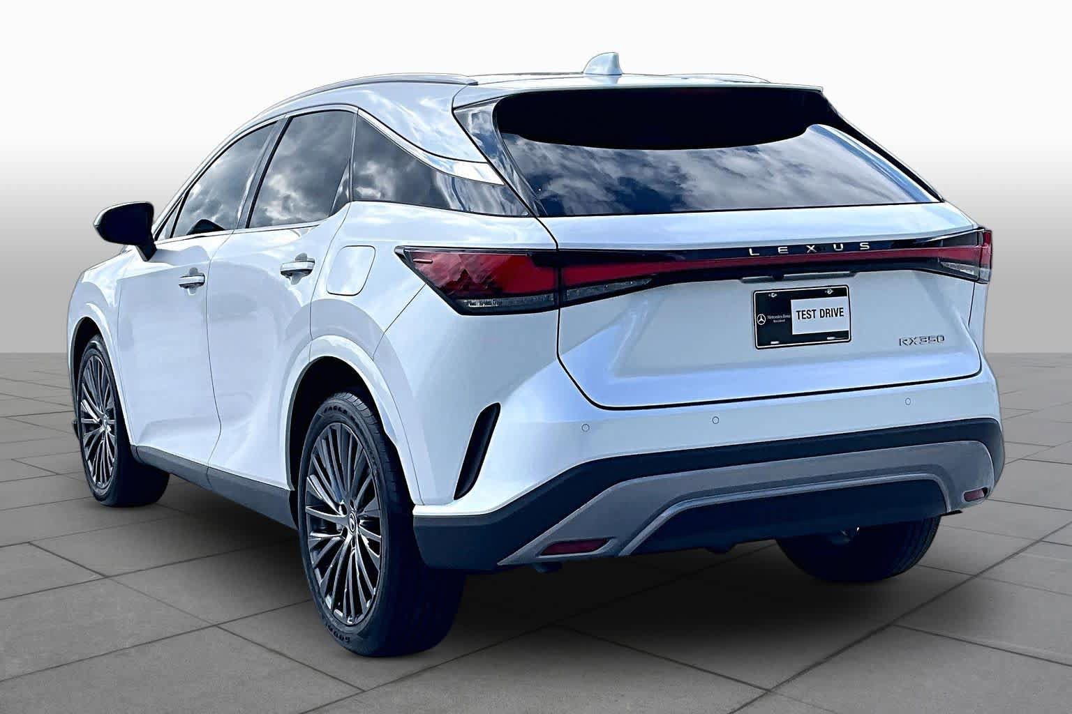 Used 2023 Lexus RX 350 FWD w/ Cold Area Package image 11
