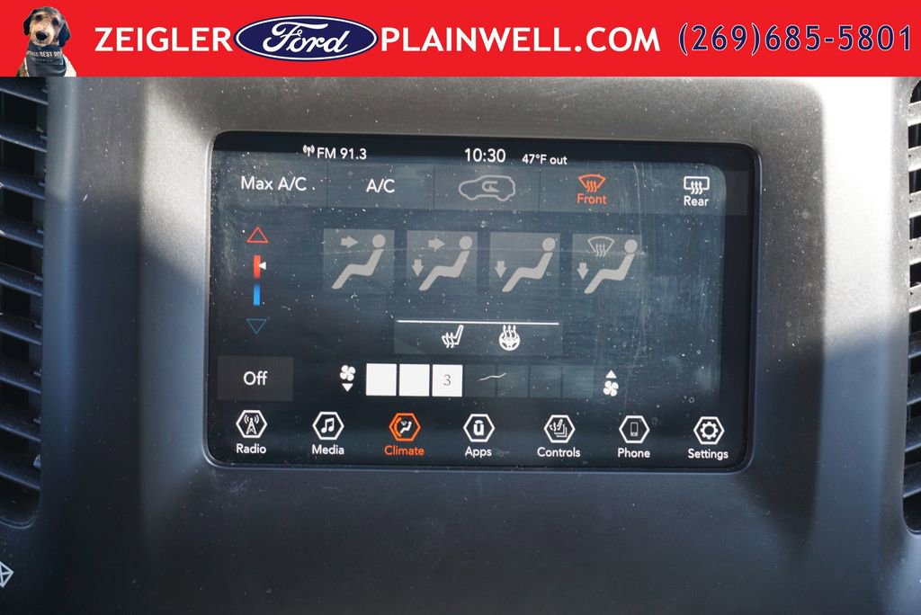 Used 2021 Jeep Cherokee Latitude Plus AWD/4WD image 19