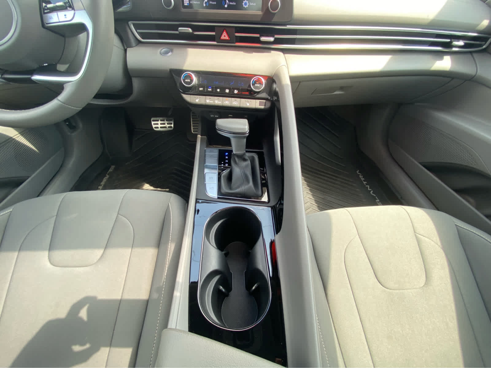 Used 2026 Hyundai Elantra SEL Sport Premium FWD image 23