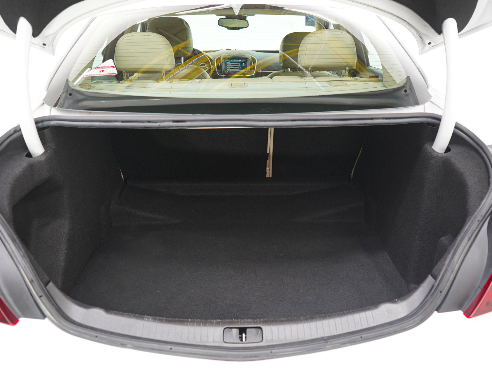 Used 2016 Buick Regal image 9