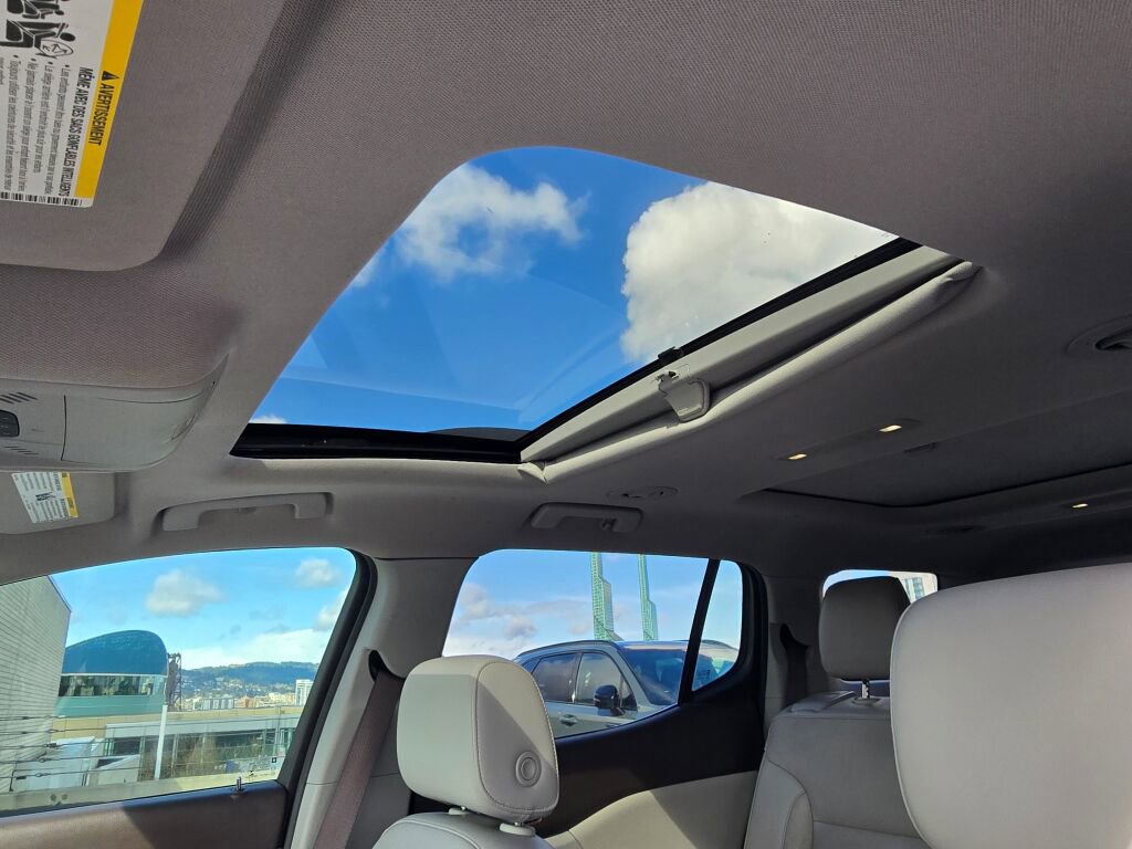 Used 2017 GMC Acadia SLT image 24