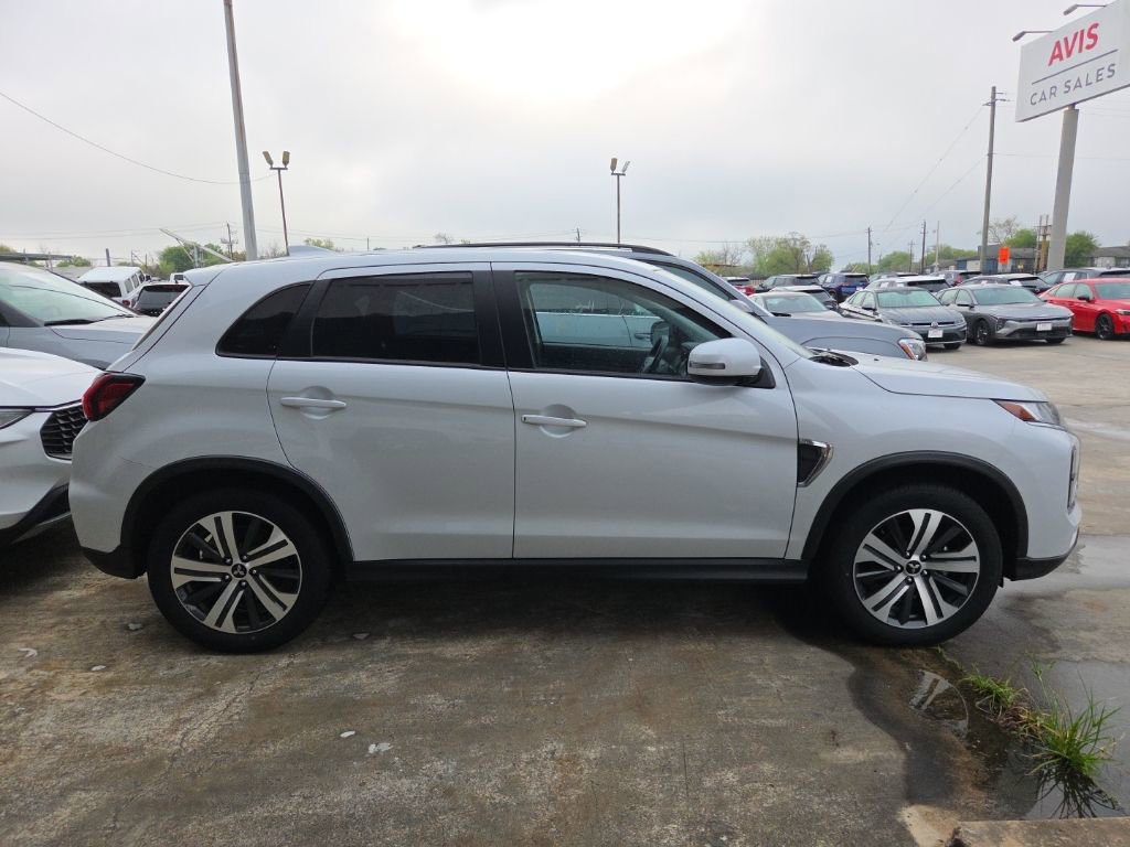 Used 2025 Mitsubishi Outlander Sport SE image 11
