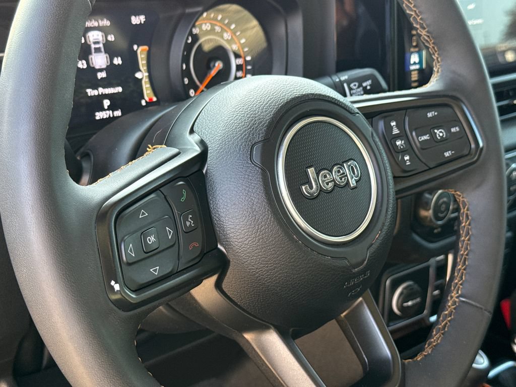 Used 2024 Jeep Gladiator Sport AWD/4WD image 29