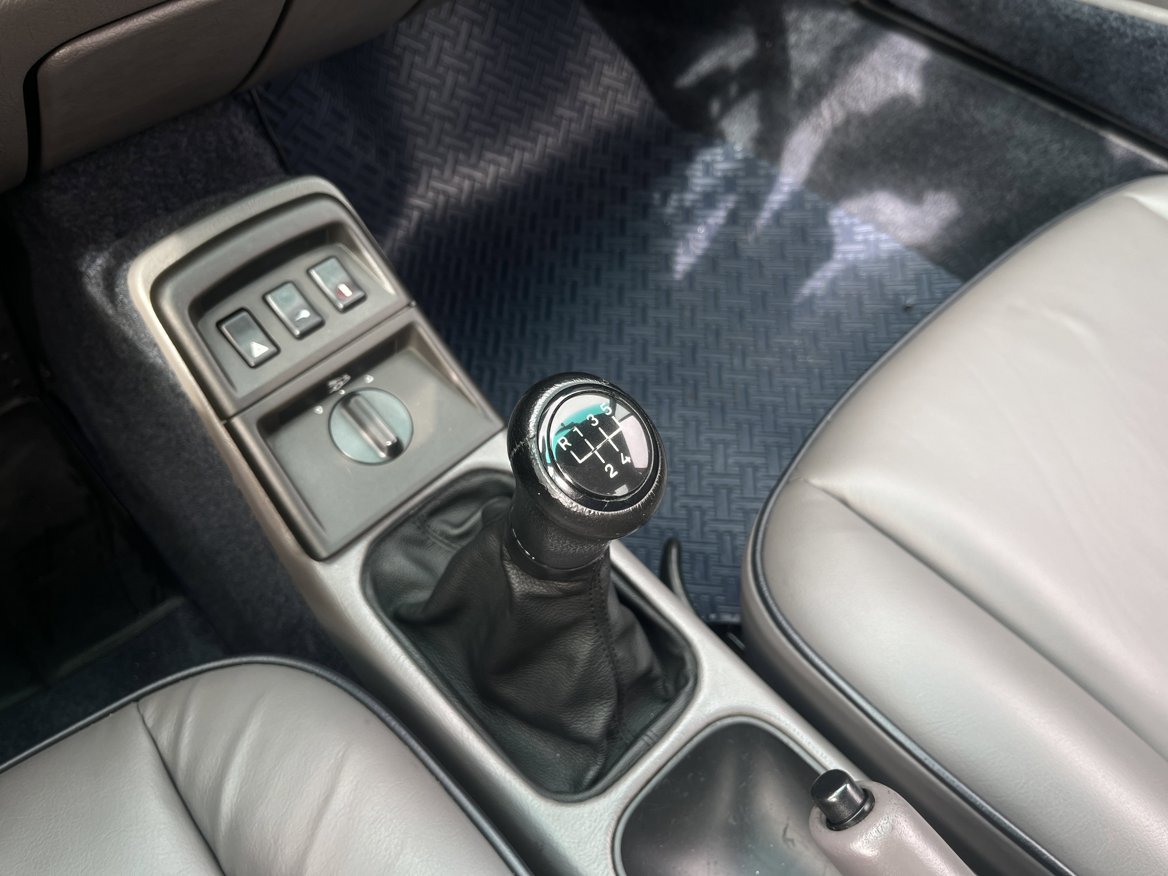 Used 1992 Porsche 911 Carrera image 25