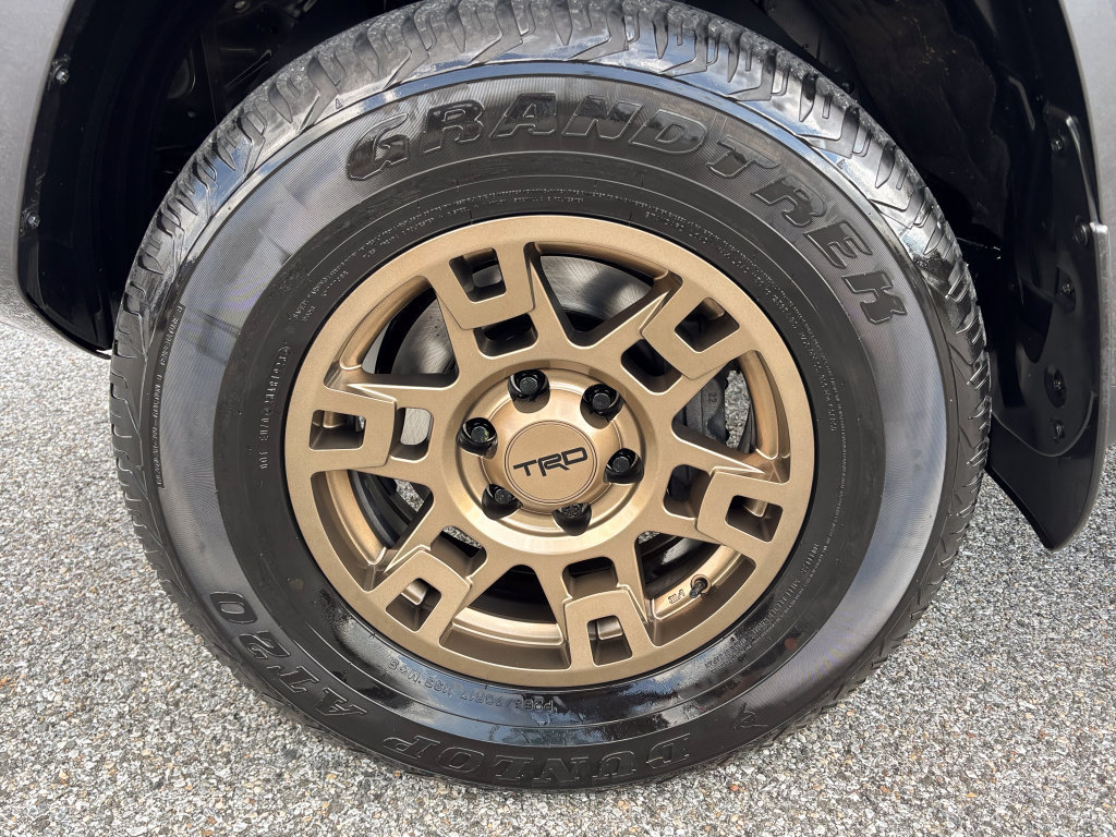 Used 2023 Toyota 4Runner SR5 w/ 4Runner Bronze Package (TMS) AWD/4WD image 15