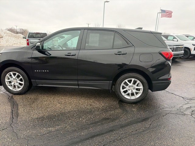 Used 2024 Chevrolet Equinox LS w/ LS Convenience Package image 6
