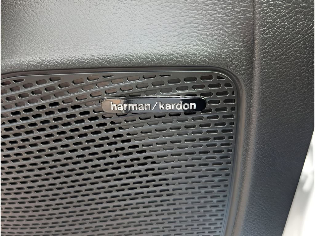 New 2026 Chrysler Pacifica Pinnacle image 15