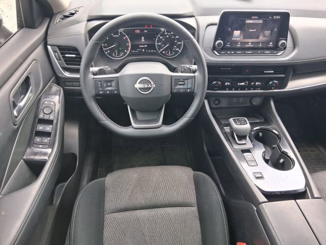 Used 2026 Nissan Rogue SV FWD image 8