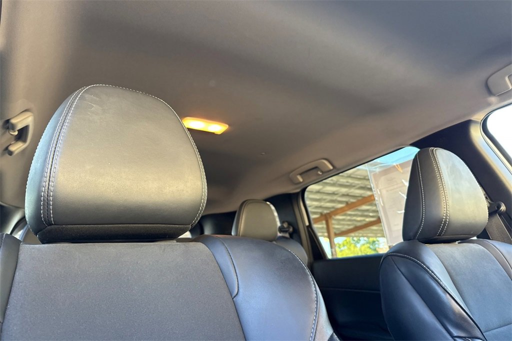 Used 2024 Mitsubishi Outlander FWD image 24