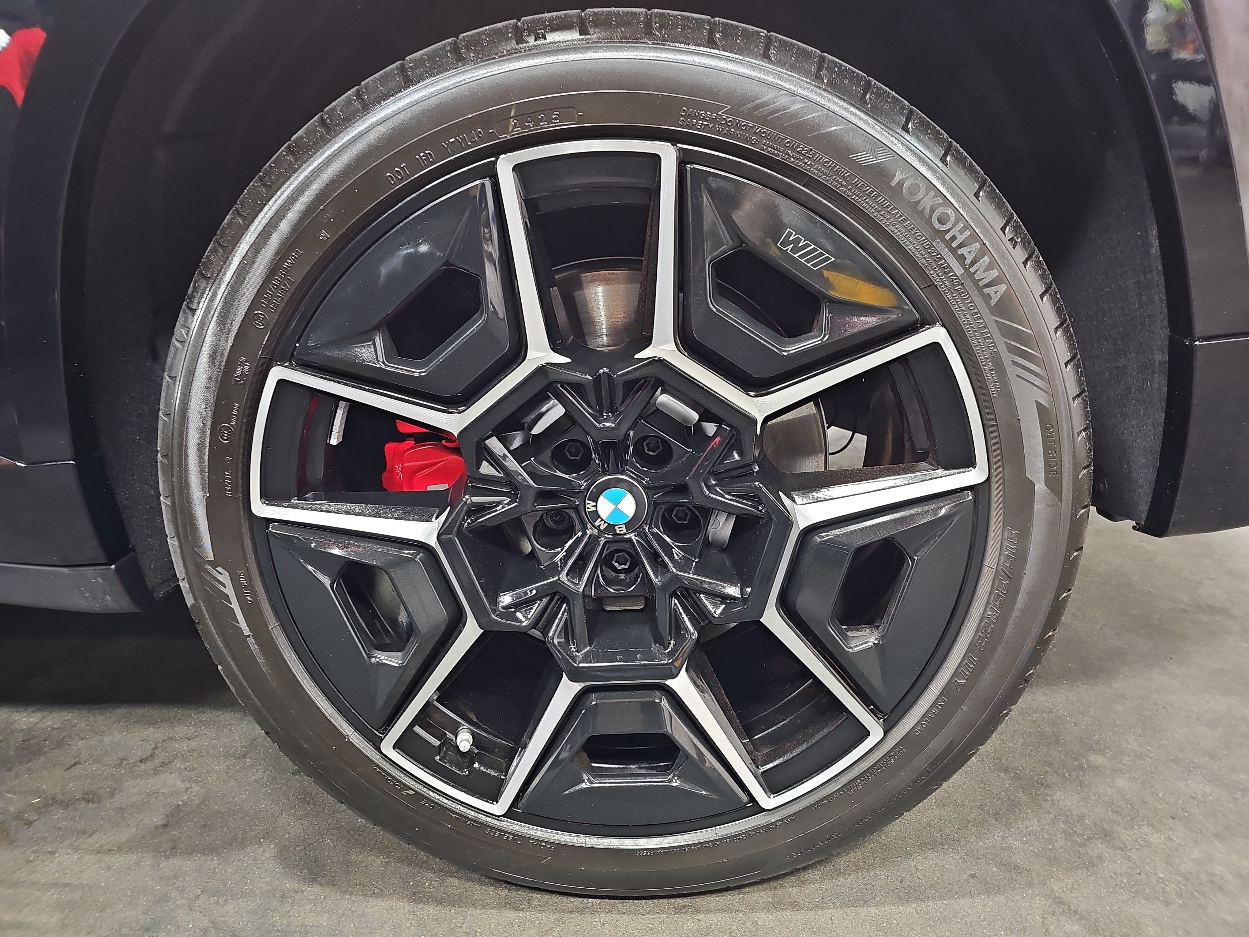 Certified 2026 BMW XM Label Red AWD/4WD image 36
