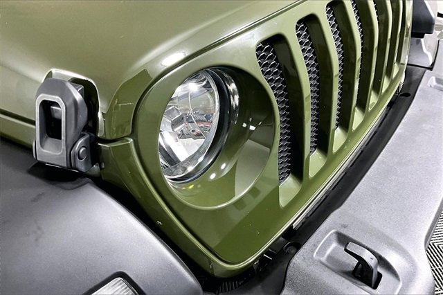 Used 2022 Jeep Wrangler Unlimited Sport image 31