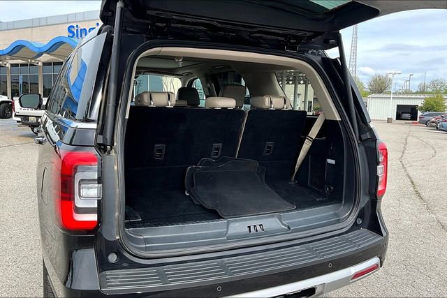 Used 2024 Ford Expedition Limited AWD/4WD image 32
