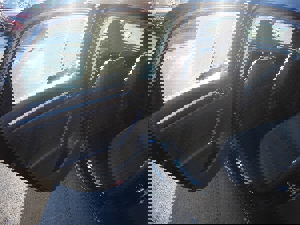 Used 2017 Volkswagen Passat 1.8T R-Line image 25