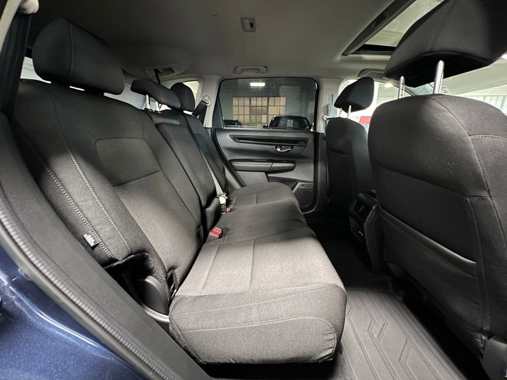 Used 2025 Honda CR-V EX image 18