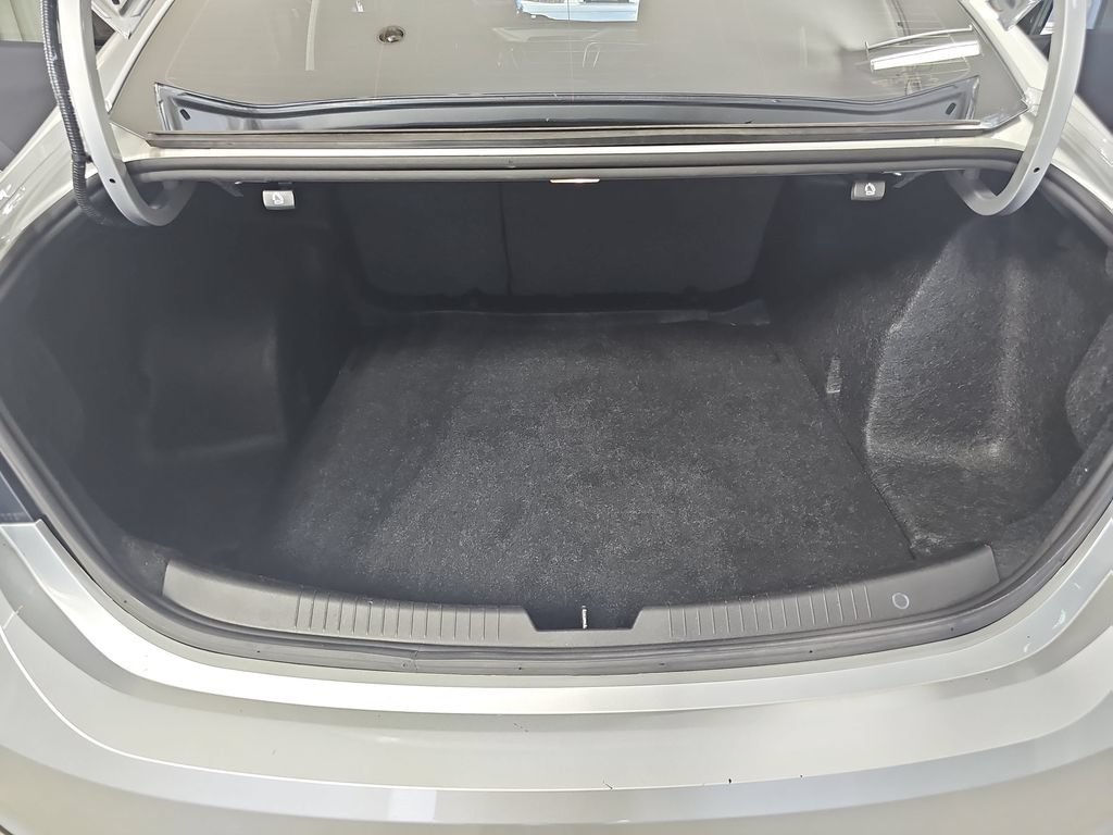 Certified 2022 Chevrolet Malibu LT FWD image 15