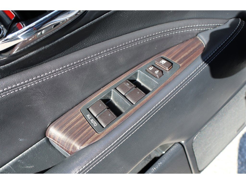 Used 2013 Lexus LS 460 AWD w/ Comfort Pkg image 32