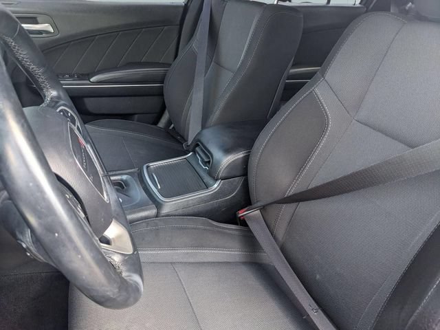 Used 2016 Dodge Charger SXT w/ Navigation & Travel Group RWD image 12