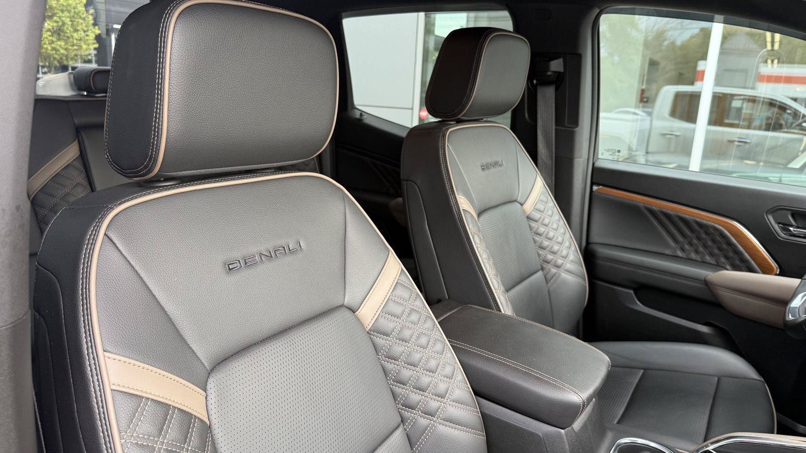 Used 2023 GMC Canyon Denali AWD/4WD image 29