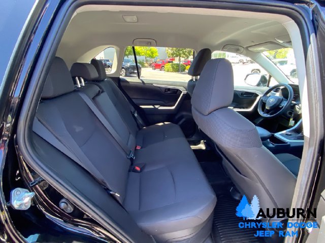 Used 2024 Toyota RAV4 LE AWD/4WD image 16