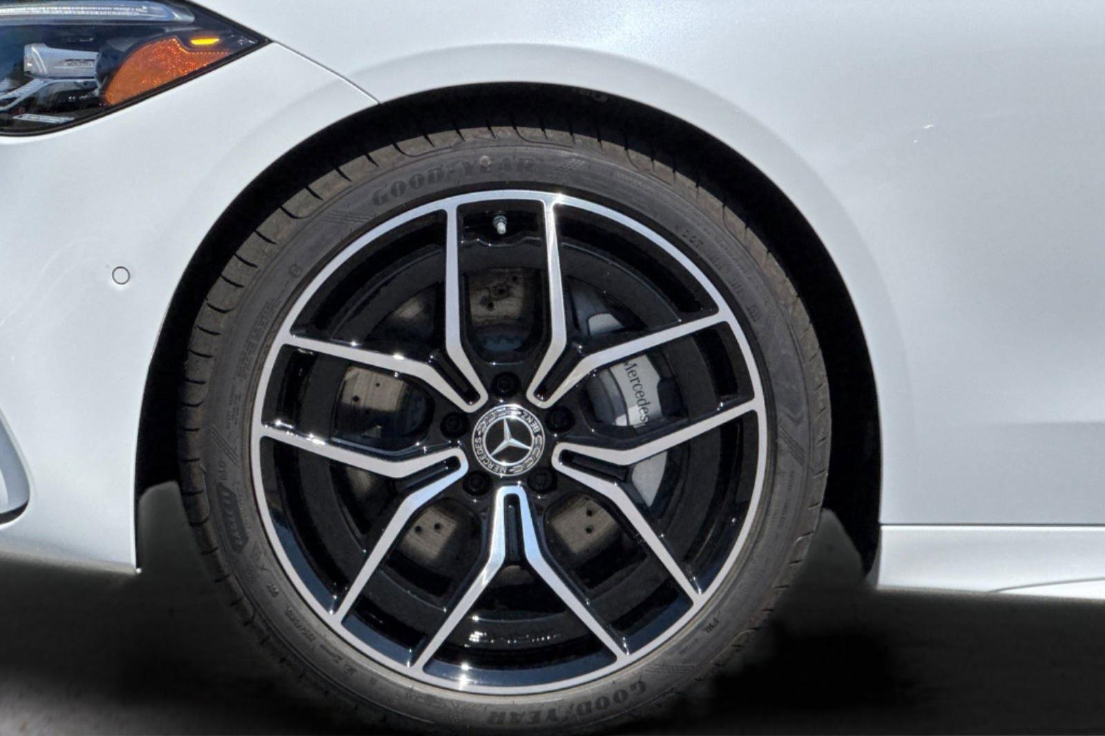 New 2025 Mercedes-Benz C 300 4MATIC Sedan image 31