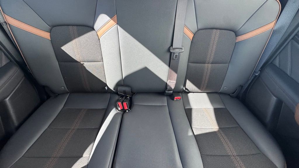 Used 2024 GMC Canyon AT4 w/ Canyon Safety Plus Package image 29