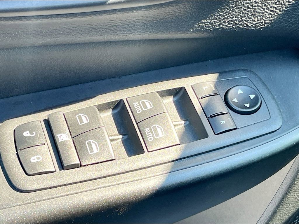 Used 2022 Jeep Cherokee Trailhawk w/ Comfort/Convenience Group image 17