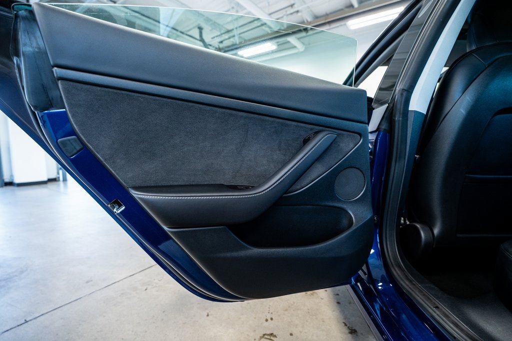Used 2023 Tesla Model 3 Standard Range image 43